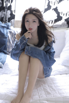 王馨瑶蓝色旗袍